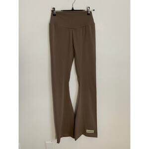 The Giving‎ Movement Flare Pants size small